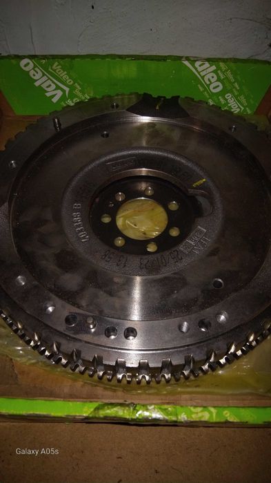 Volanta auto Renault si Nissan