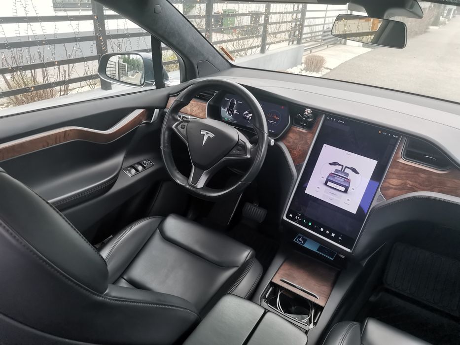 2020 Tesla Long Range, Raven, FSD Activ, Adaptive Suspension, Anvelope