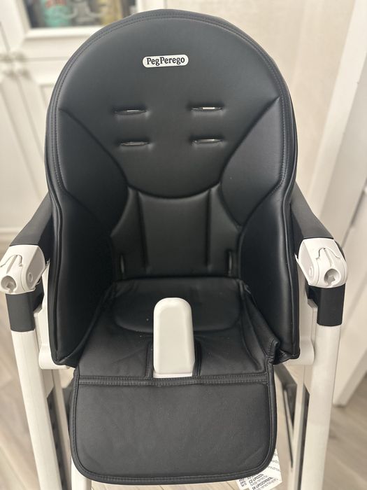 Стульчик для кормления Peg-Perego Siesta Follow Ме