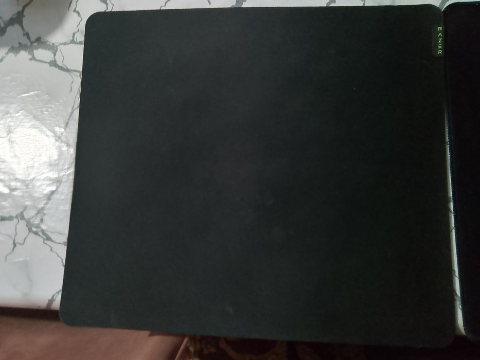 Продам игровые коврики Razer strider и hyperx 4300