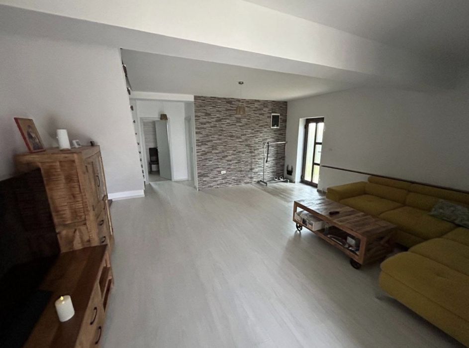 Proprietar vand duplex