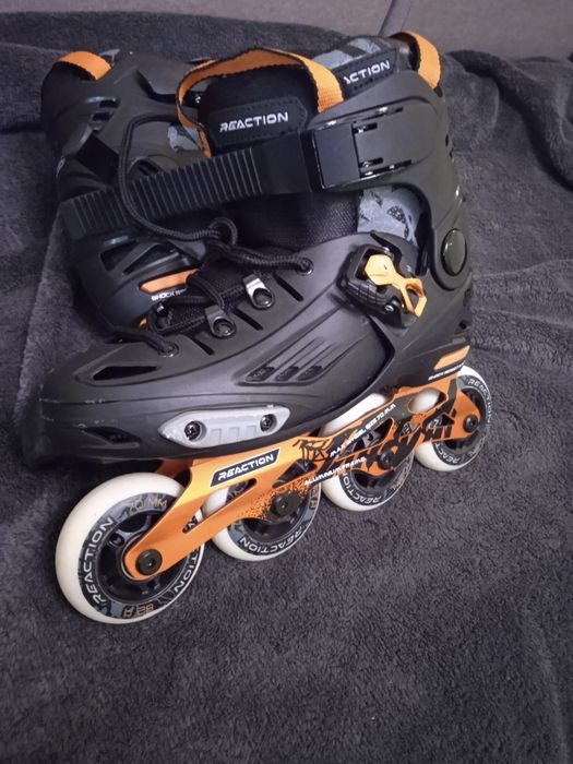 Продам коньки роликовые