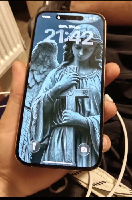 Iphone 14 pro glod