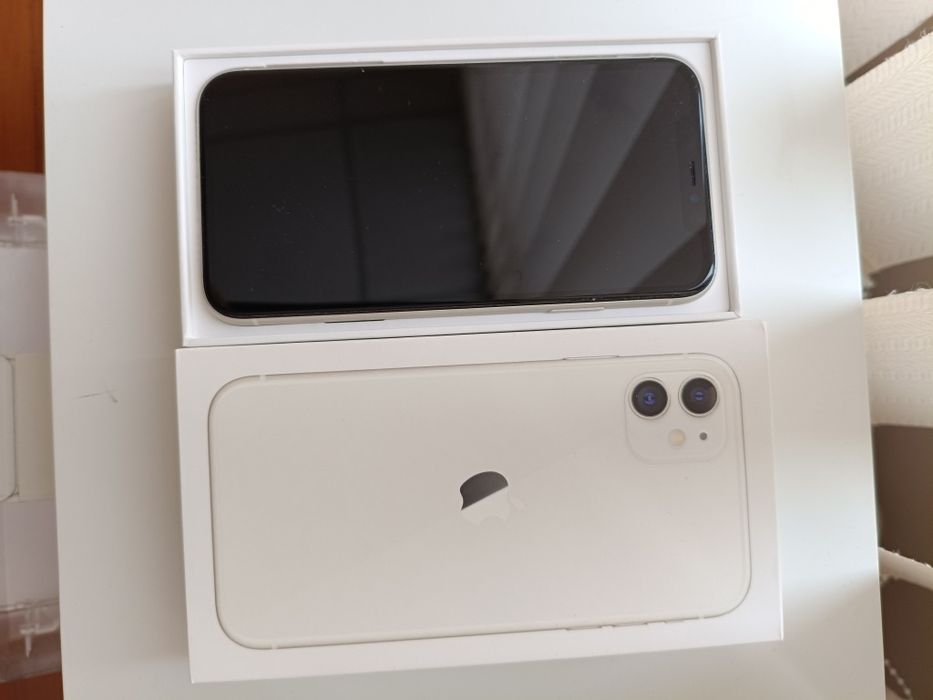 Продам айфон 11 в отличном состоянии