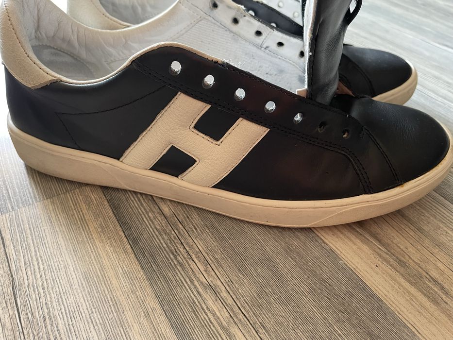 Кожени маратонки Hogan почти не са носени