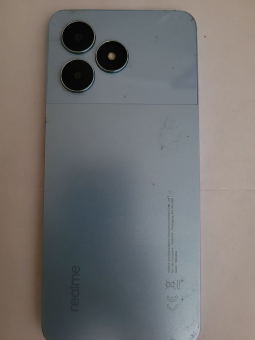 Realmy Note 50 .