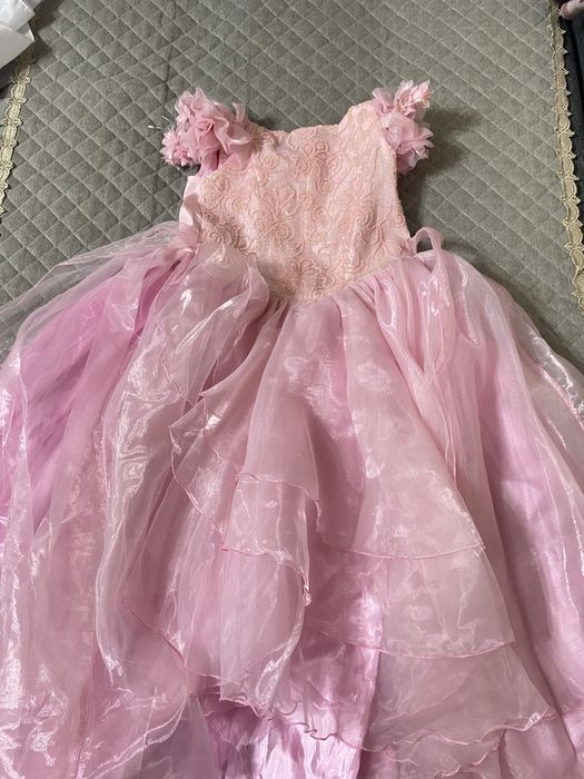 Детские бальные,нарядные платья