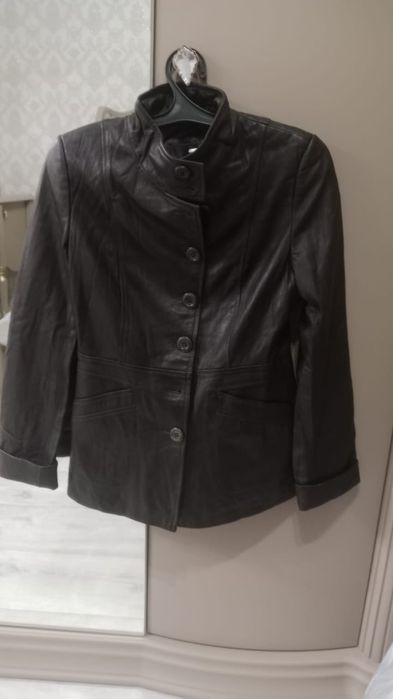 Кожанки хорошие новые.