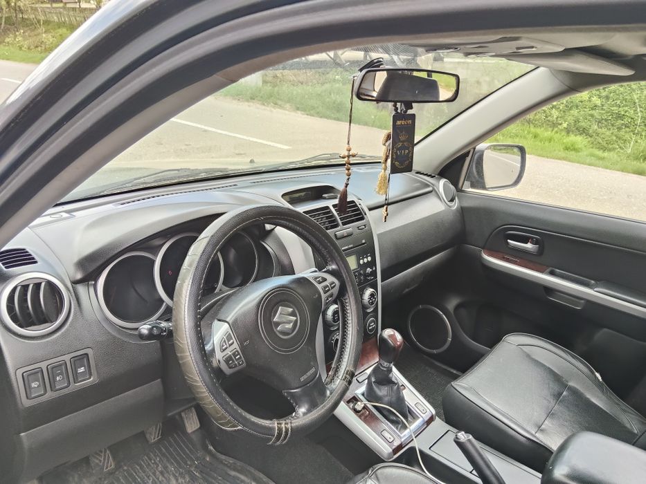 Vând Suzuki Grand Vitara 2