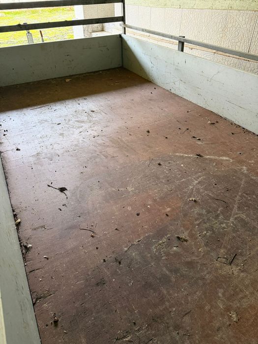 Vând remorcă cu prelată