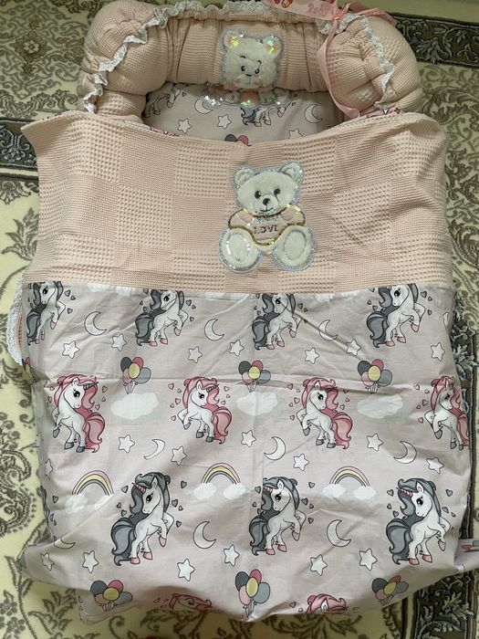 Gnezdo chaqaloqlar uchun yengi