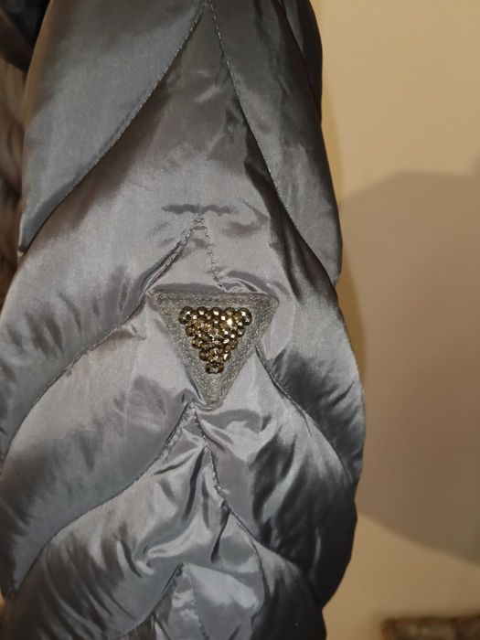 Дамско пухено яке Гес