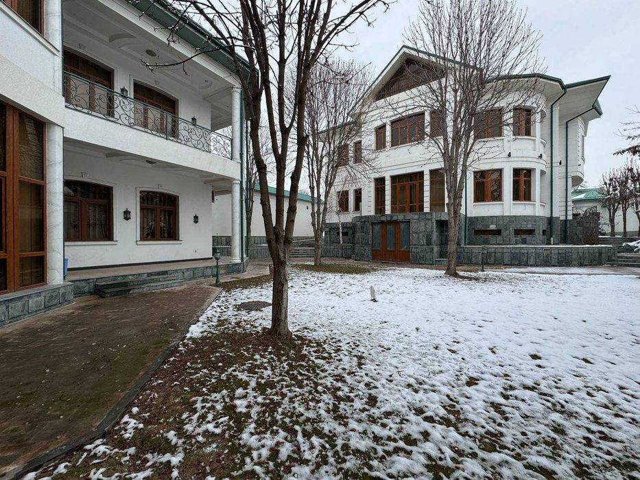 Продается резиденция, 1140 м2, 20 сот, Центр Луначарского (87648)