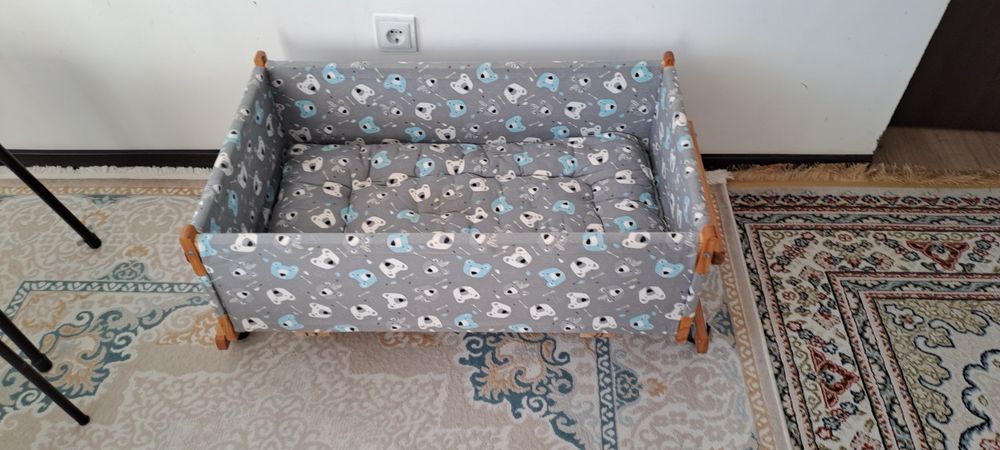 Люлка манеж с матрасом