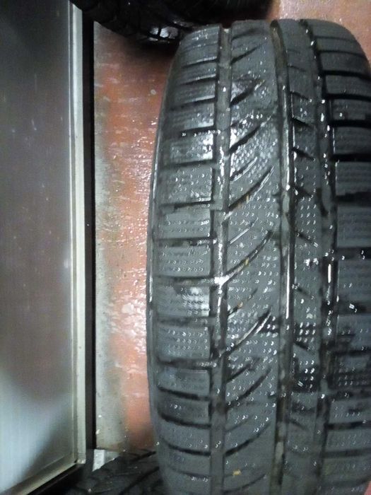 Оригинални джанти с тасове за BMW и зимни гуми 195/65/15