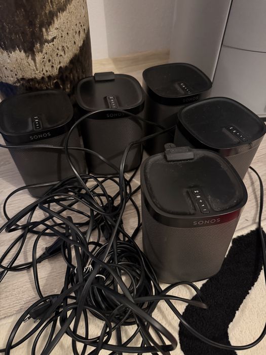 Boxa sonos play 1/pret pe bucata.