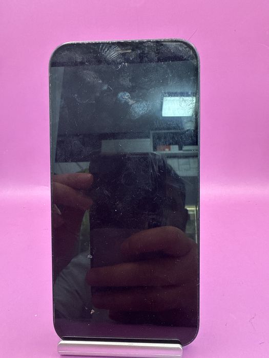 Iphone 12 64 •Matei Amanet Crangasi • 1461