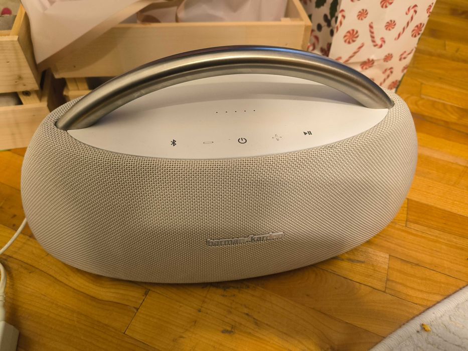 Boxa HARMAN Kardon Go Play 2 vs jbl