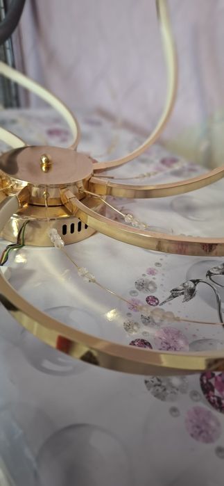 Продам люста 30000