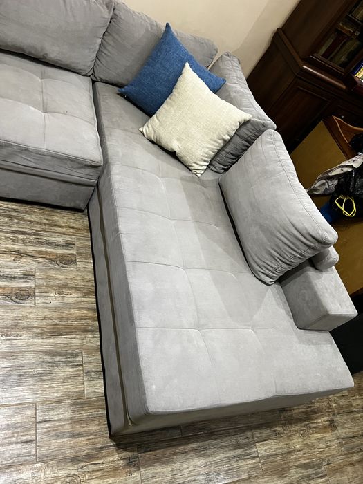 Ъглов разтегателен диван