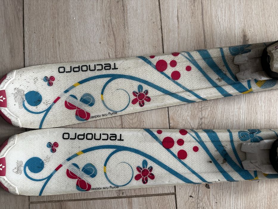 Vând schiuri Technopro  si bete copii  Rossigniol 110 cm / 90 cm Frozen