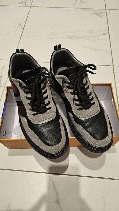 Продам осеннию обувь