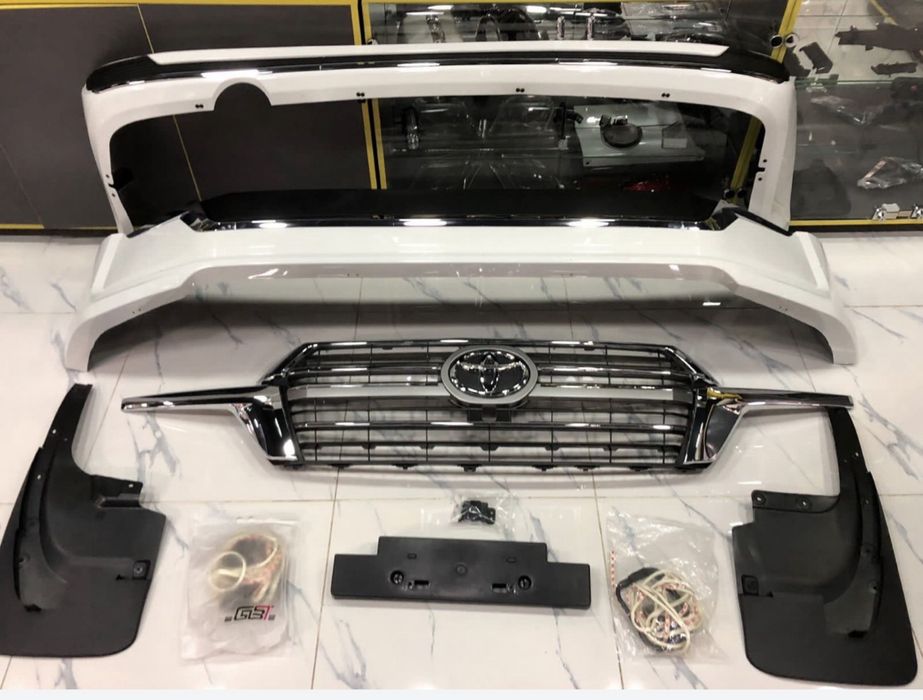 Обвес Lounge на Land Cruiser 200