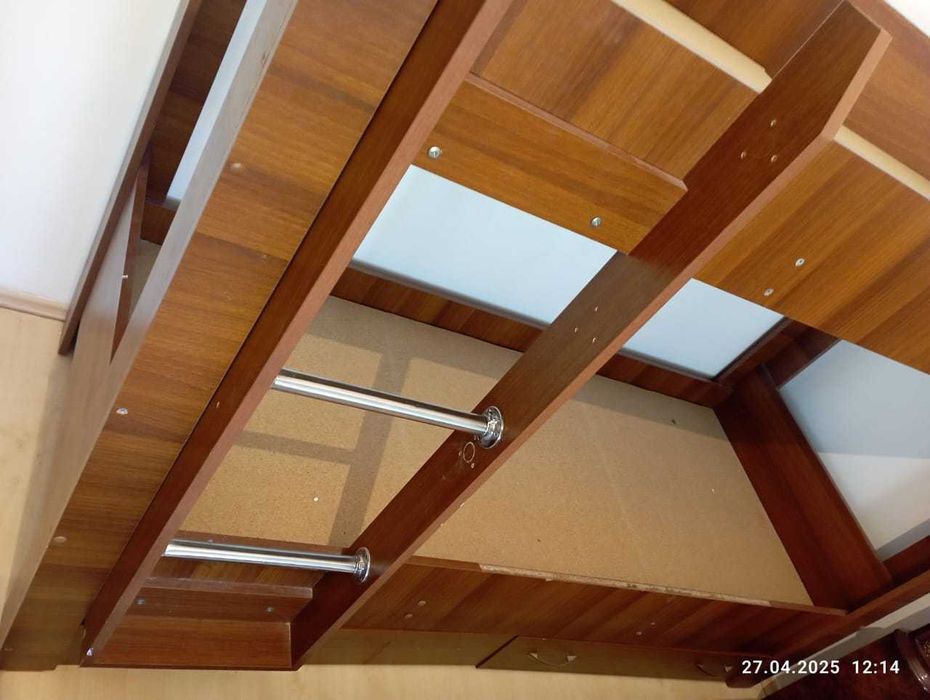 Детская двухъярусная кровать