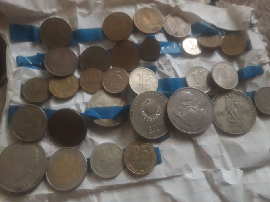 Продам старинные монеты