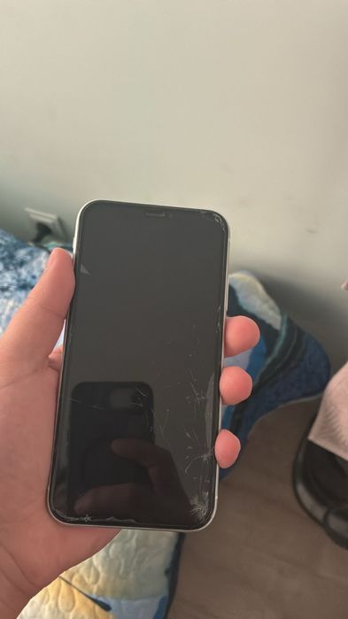 Iphone xr продаю