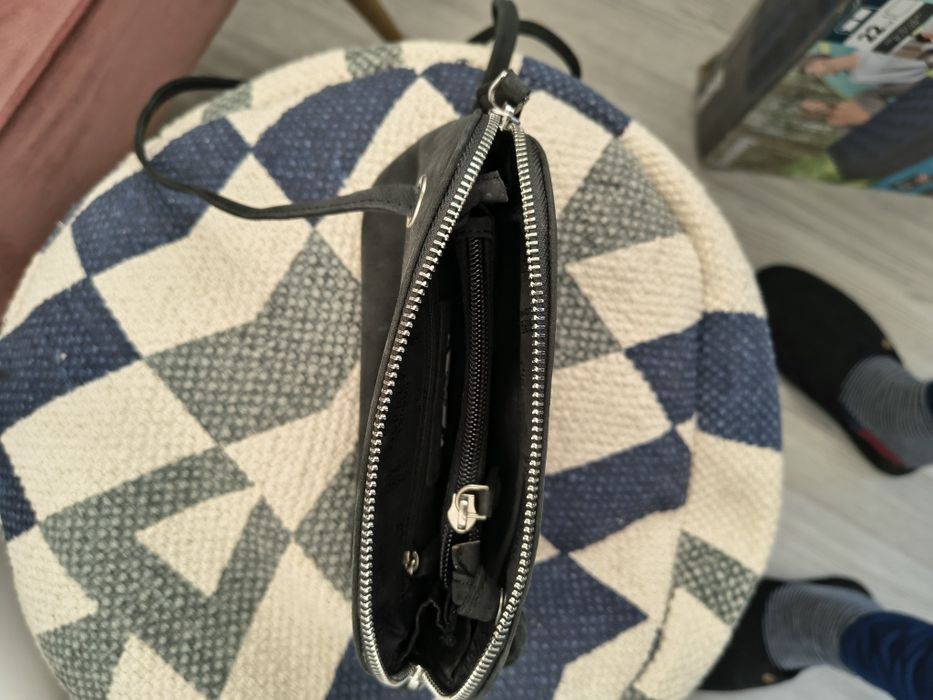 Geanta osprey London purtata o singura data in stare excelenta