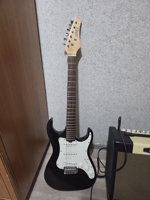 Электрогитара Vinci