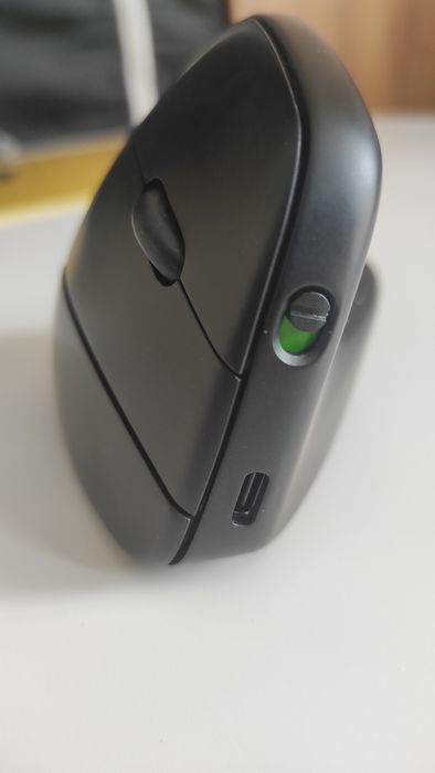 Мишка вертикална ергономична