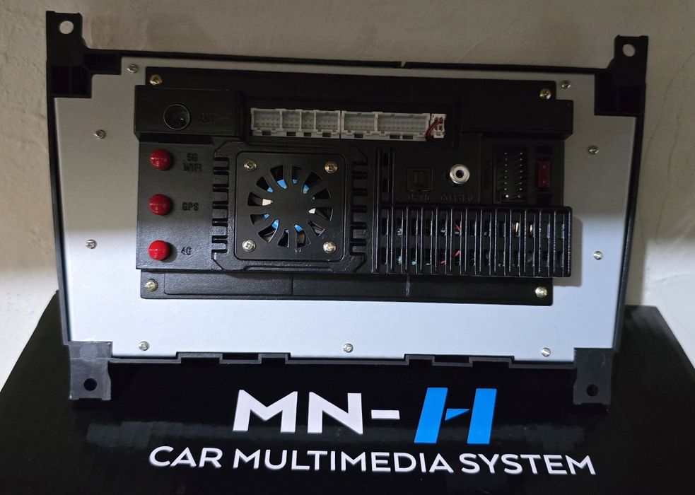 Мултимедия за Мерцедес W203 W209 W219 2004г-2011 С-класа