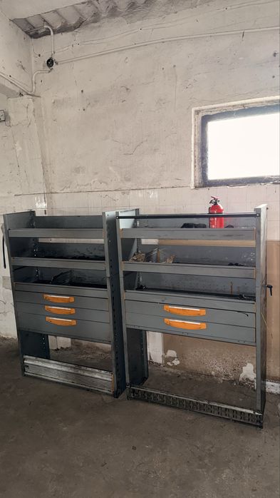 Rafturi metalice pentru Duba- Service Mobil