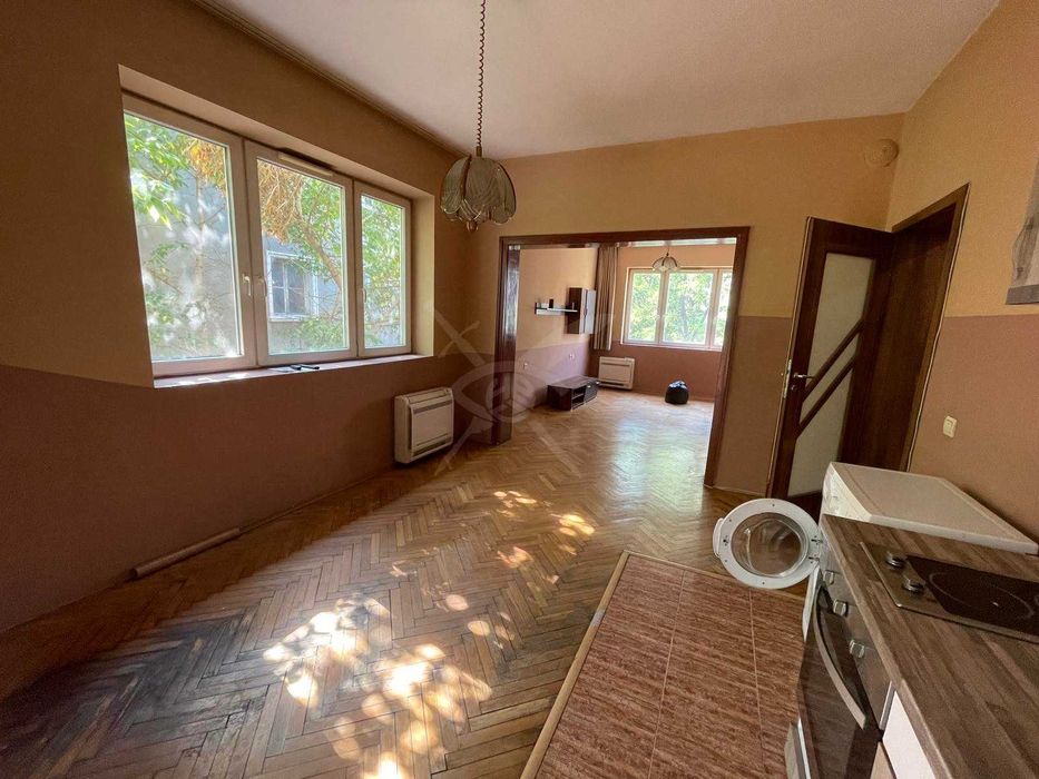 Продава се Тристаен апартамент в Пловдив, Каменица 1 - 150 кв.м за 1267 €/кв.м - Снимка #4