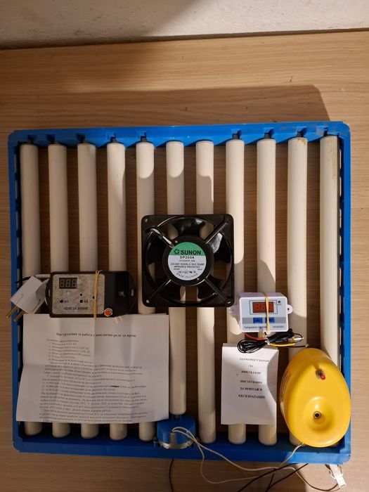 Продавам части за инкубатор достатъчни за да си сглобите свой собствен