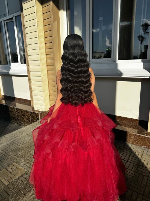 Продам на выпускной платья