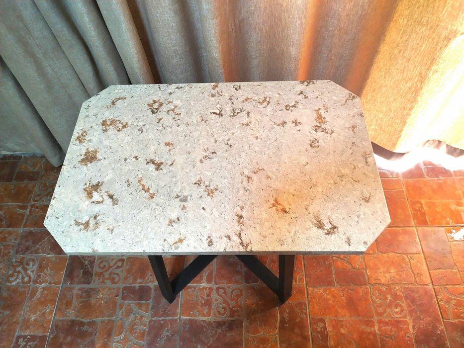 Столик кофейный лофт