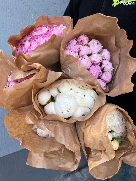 Купить розы,букет цветов,букет на подарок,пионы