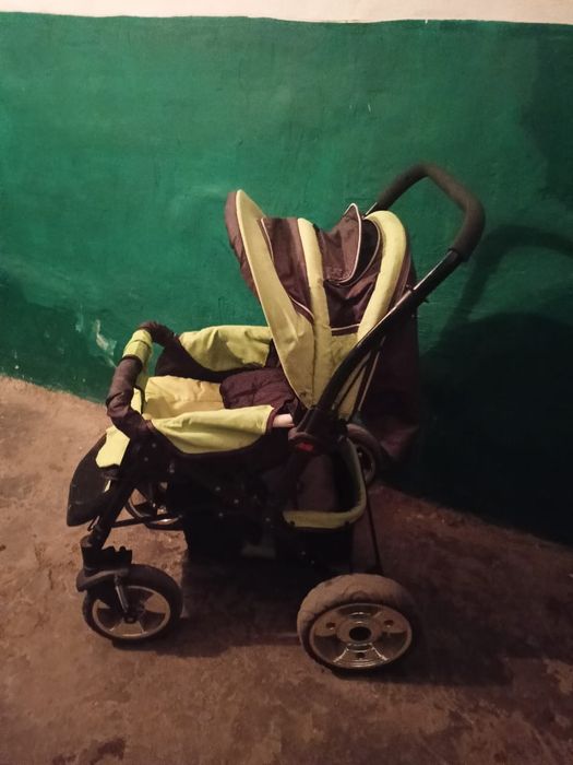 Коляска все сезонная