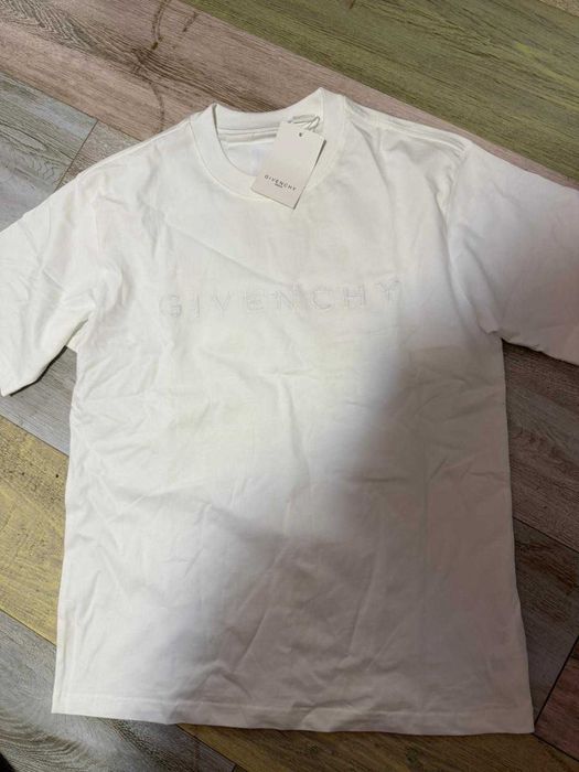 Tricou alb Givenchy Paris marimea M