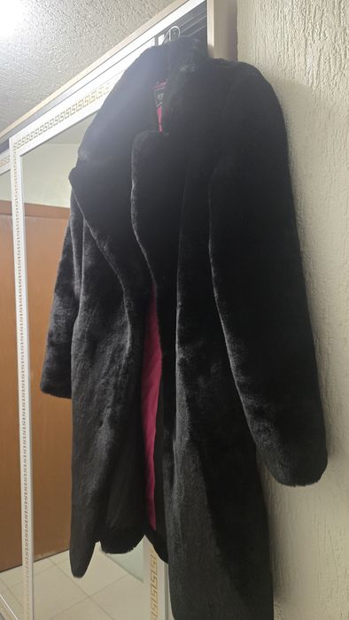 Дамско палто Guess