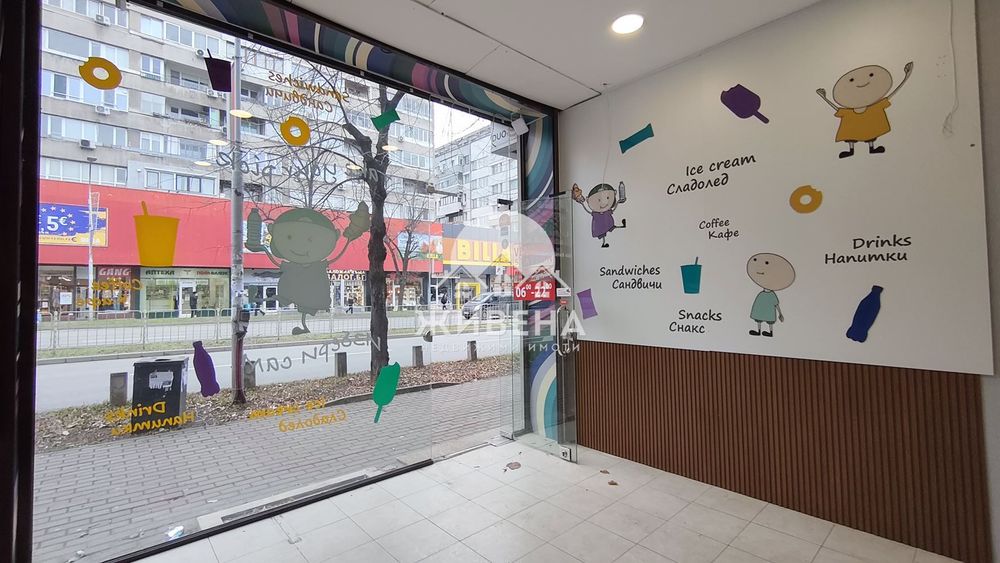 Магазин - 27 кв.м, на главен булевард, Център, Варна