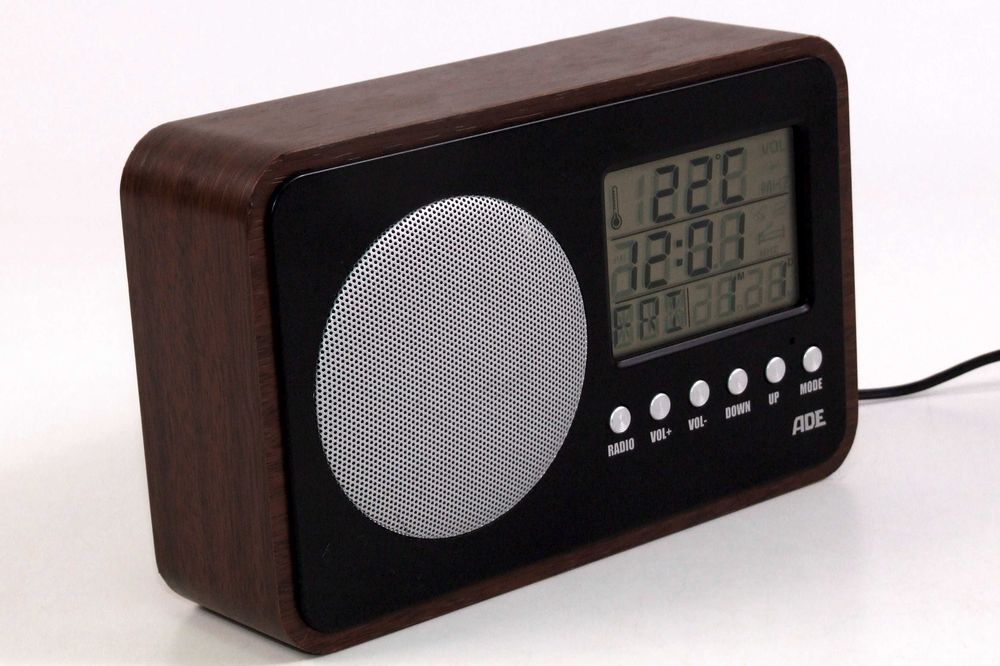 Radio ADE, cautare automata, termometru, priza si baterii, IMPECABIL