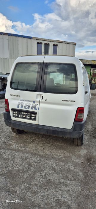 Dezmembram Peugeot Partner 2.0 RHY 2006
