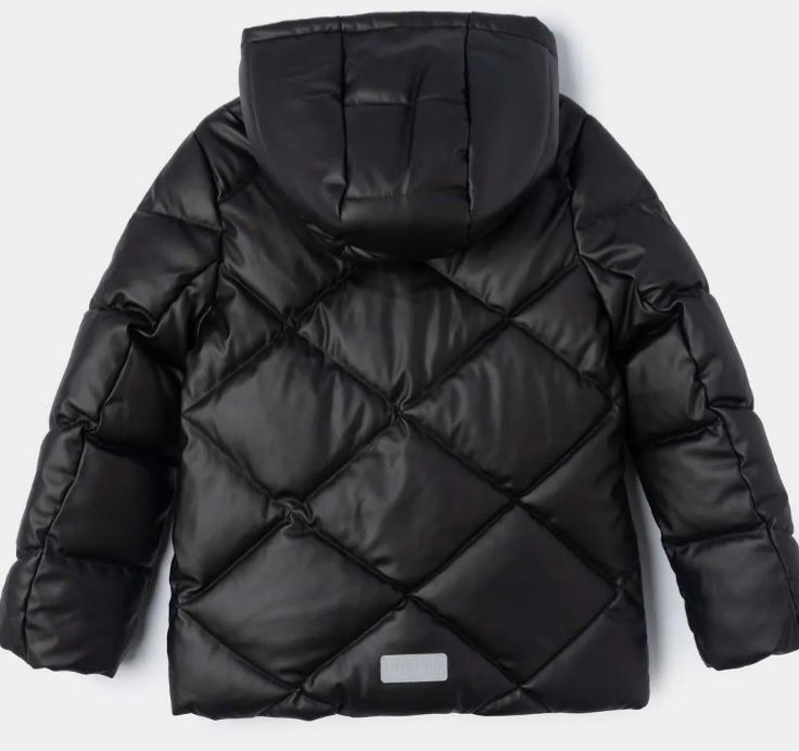 Куртка на девочку