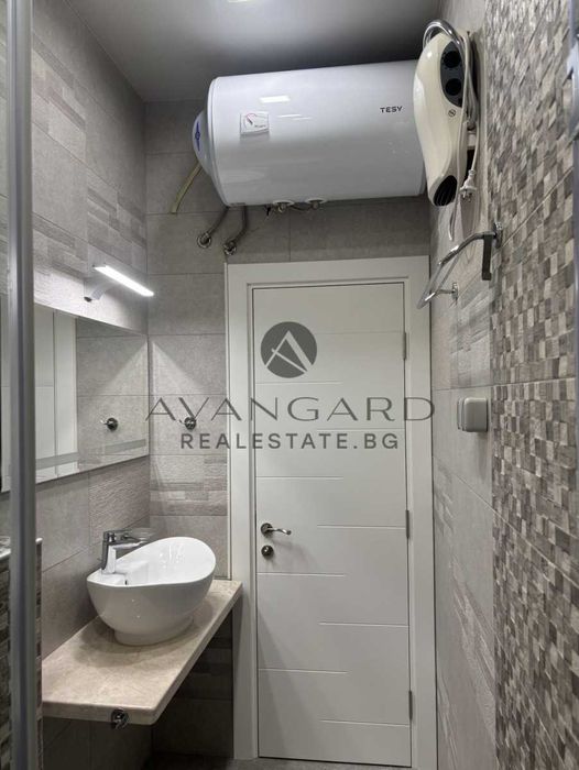 Продава се Двустаен апартамент в Пловдив, Христо Смирненски - 79 кв.м за 2532 €/кв.м - Снимка #9