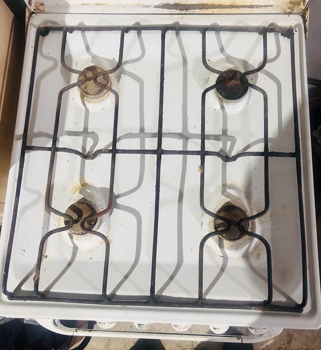 Продам газ плиту