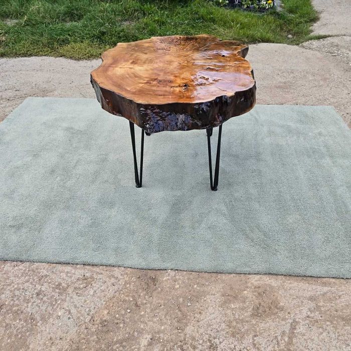 Masa rustica din Plop Bubos